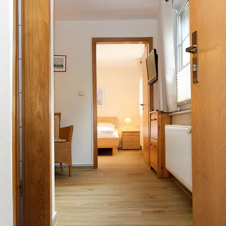 Likedeeler 6 Apartment